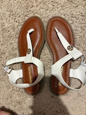Dream Pairs White Sandals